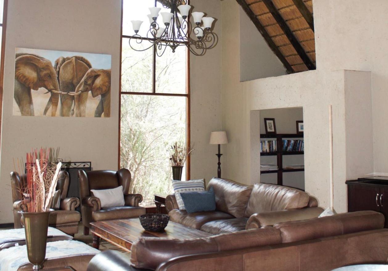 Kgorogoro Lodge Pilanesberg Esterno foto
