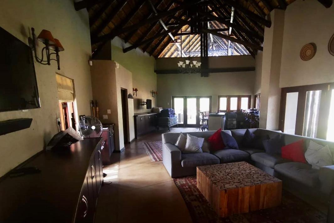 Kgorogoro Lodge Pilanesberg Esterno foto